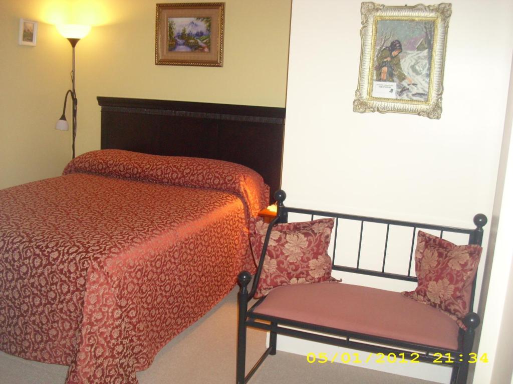 Villa Maria Country Inn Acheson Rum bild