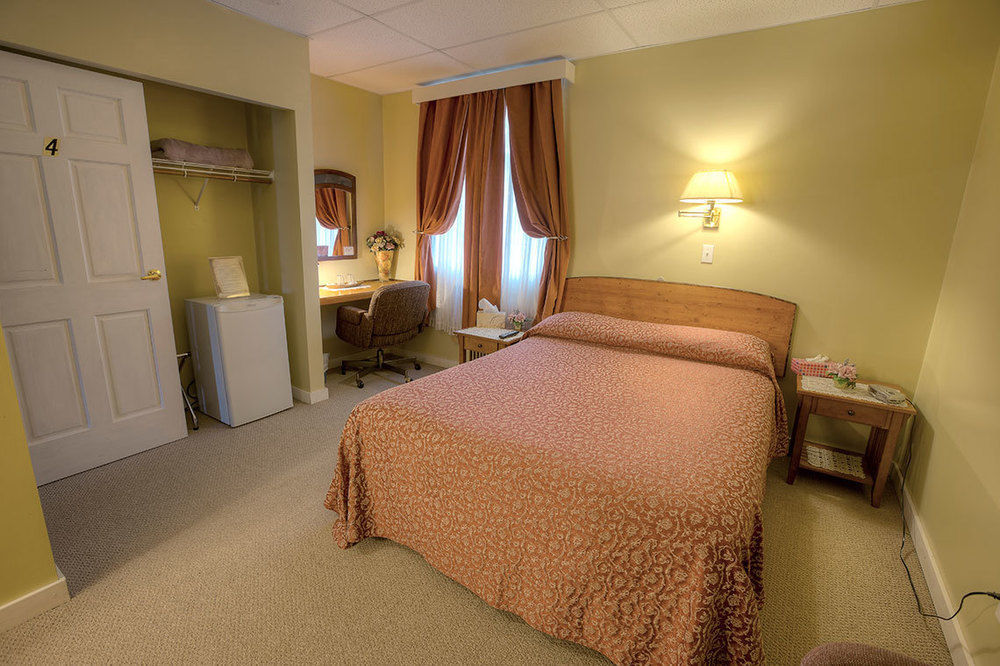 Villa Maria Country Inn Acheson Exteriör bild
